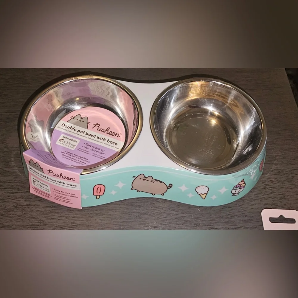 Pusheen Gift Set w/Collar, Collar Bows, Double Bowl, Can Covers, Spatcula